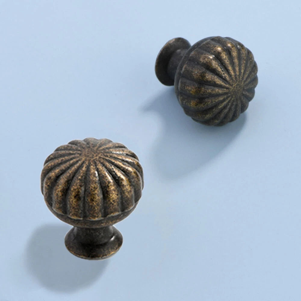 2X Antique Bronze Cabinet Door Knob Handles for Kitchen Furniture